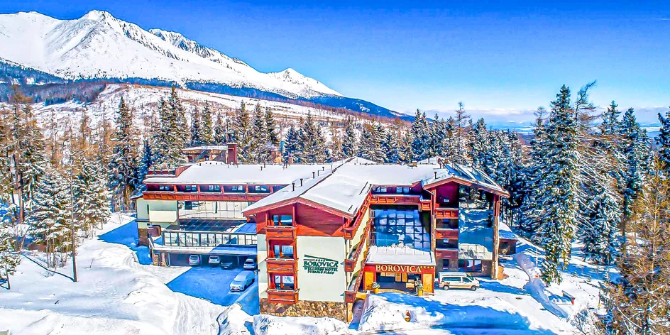 Wellness pobyt na Štrbskom Plese: polpenzia, vodný a saunový svet aj masáže