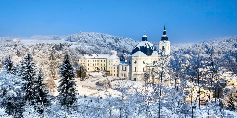 Pobyt na Zámku Křtiny s raňajkami alebo polpenziou