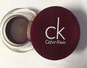 Dlhotrvajúci lesk na pery Calvin Klein (Berry Cool)
