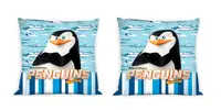 Vankúš PENGUINS OF MADAGASCAR 02
