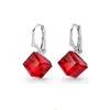 Strieborné náušnice kocky s kryštálmi Swarovski® CUBE Light Siam | Červená
