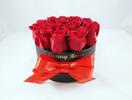 Valentínsky okrúhly box ruží / veľkosť S | Čierna