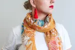 Elegantná dámska šatka | Svetlohnedá vzorovaná
