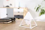 LED Lampa - Pyramída | Biela