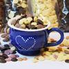 200 ml Ručne maľovaný hrnček so srdiečkom / modrý | Príchuť: Biela čokoláda
