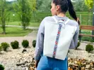 Folklórny batoh slovenského výrobcu LuLo bags | Biela