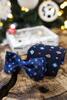 2-dielny Vianočný set bláznivých ponožiek a motýlika | Tmavomodrá + kvapky