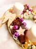 Adventný prírodný veniec (fialové vianočné guličky) | Fialová