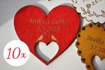 10 x Svadobná maľovaná magnetka s vlastným gravírovaním "Srdce v srdci / holúbky" | Červená