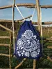 Vak na chrbát s ľudovým vzorom | Modrá / vajnorský ornament