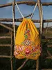 Vak na chrbát s ľudovým vzorom | Žltá / vajnorský ornament