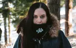 Univerzálna folklórna multifunkčná šatka s výšivkou | Čierna / biely Kristián