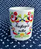 330 ml Biely hrnček s folklórnym motívom IKA "Najlepší ocko"