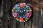 Ručne maľované hodiny s ľudovým vzorom "Podpoľanie" | Typ: arabské čísla