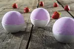 3 x 100 g Šumivá bomba do kúpeľa / jahoda