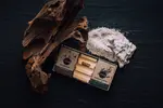 Darčekové balenie VONAI 2x mydlá s mydelničkou-Pačuli Zeolit & Rozmarín Mäta