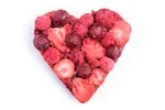 84 g Srdiečko z čokolády Ruby Callebaut (jahoda, malina, višňa)