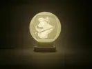 Lampa v tvare mesiaca s vlastnou fotografiou