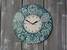 Ručne maľované hodiny s ľudovým vzorom "Vajnory" (tyrkysové)